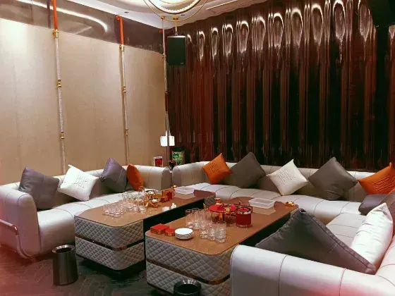 鸿悦汇KTV
